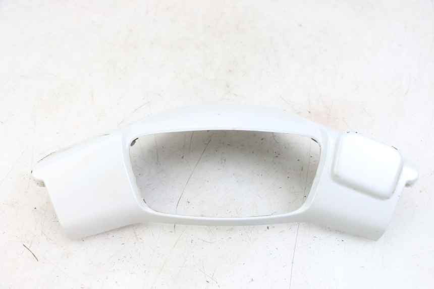 photo de VORDERER LENKERABDECKUNG MBK BOOSTER SPIRIT 50 (2004 - 2017) - Details der Befestigungspunkte