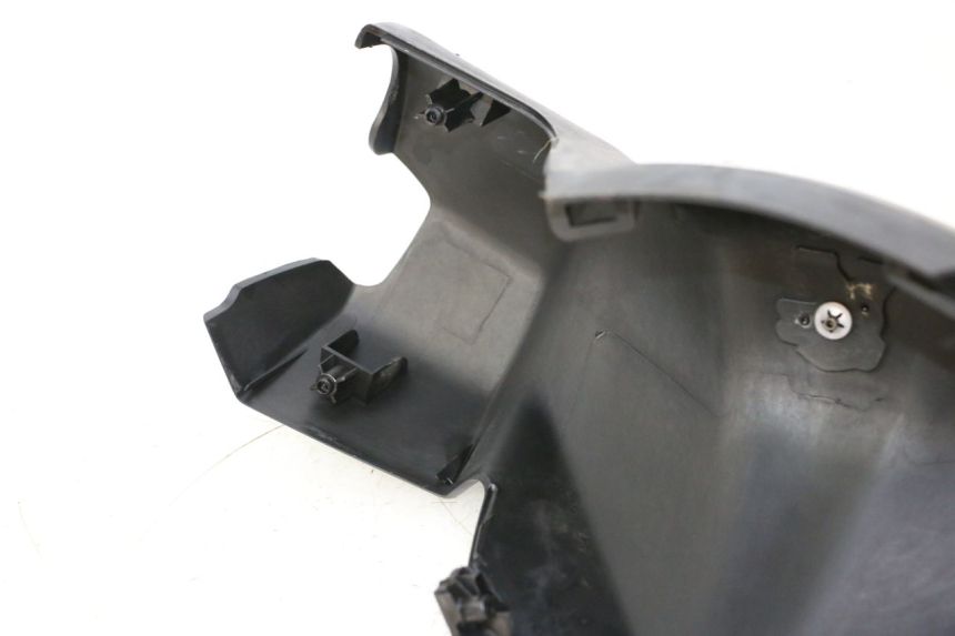 photo de VORDERER LENKERABDECKUNG PEUGEOT CITYSTAR 50 (2013 - 2017) - Details der Befestigungspunkte