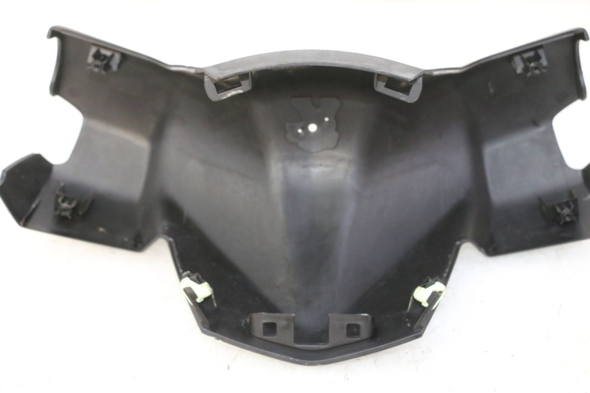 photo de VORDERER LENKERABDECKUNG PEUGEOT CITYSTAR 50 (2013 - 2017) - Zoom auf Gebrauchszustand