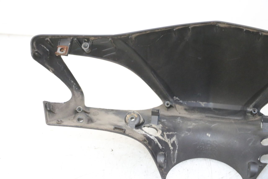 photo de VORDERE LENKERABDECKUNG YAMAHA CYGNUS X INJECTION 125 (2007 - 2013) - Technische Nahaufnahme