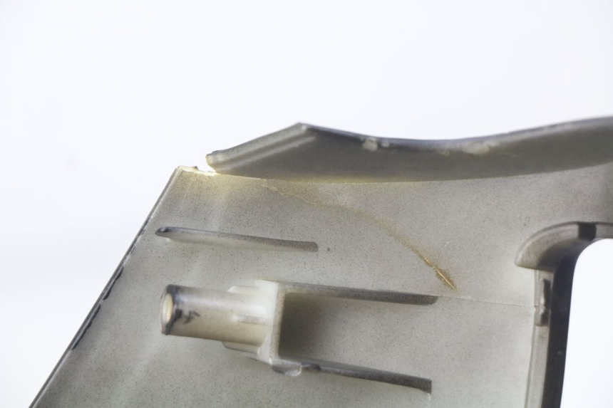 photo de VORDERER LENKERABDECKUNG TNT MOTOR GRIDO 2T 50 (2010 - 2019) - Zoom auf Gebrauchszustand