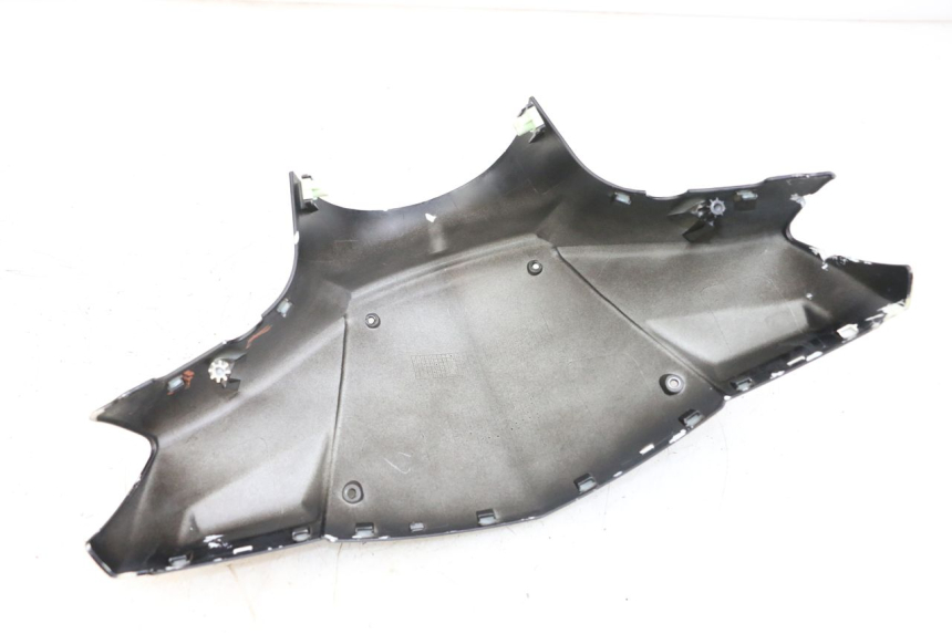 photo de LENKERVERKLEIDUNG VORNE PEUGEOT KISBEE 2T 50 (2018 - 2022) - Oberflächenzustand und Material