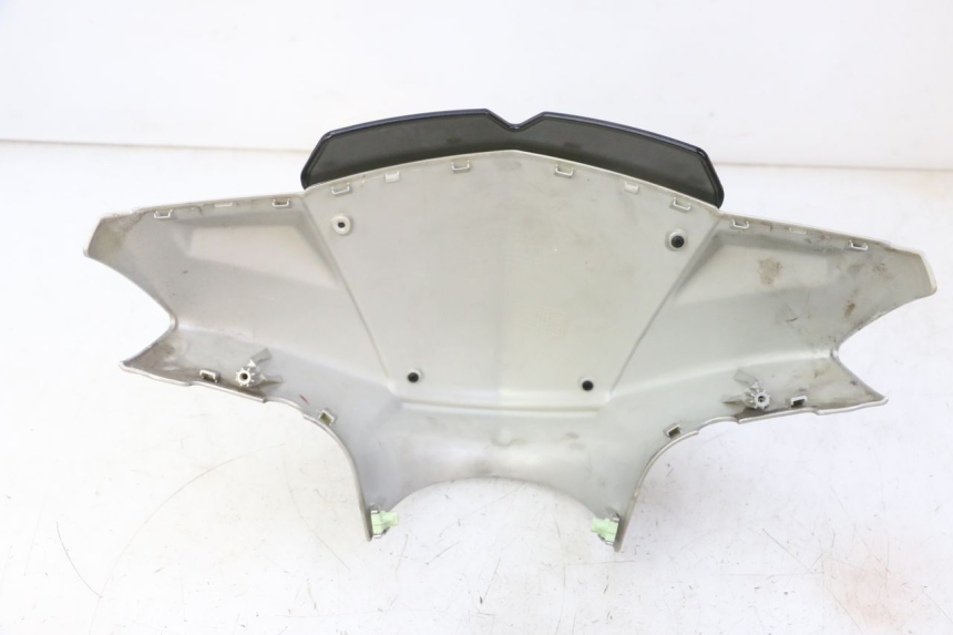 photo de VORDERER LENKERABDECKUNG PEUGEOT KISBEE 2T 50 (2010 - 2017) - Detailansicht des Bauteils