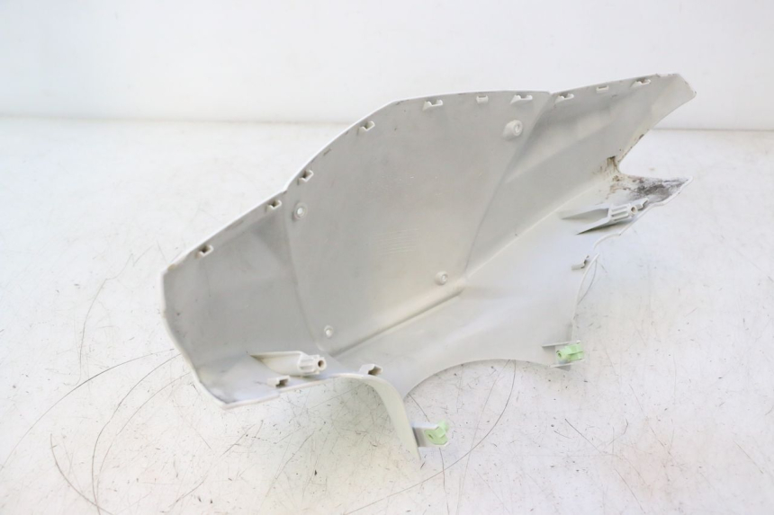 photo de VORDERER LENKERABDECKUNG PEUGEOT KISBEE 2T 50 (2010 - 2017) - Detailansicht des Bauteils