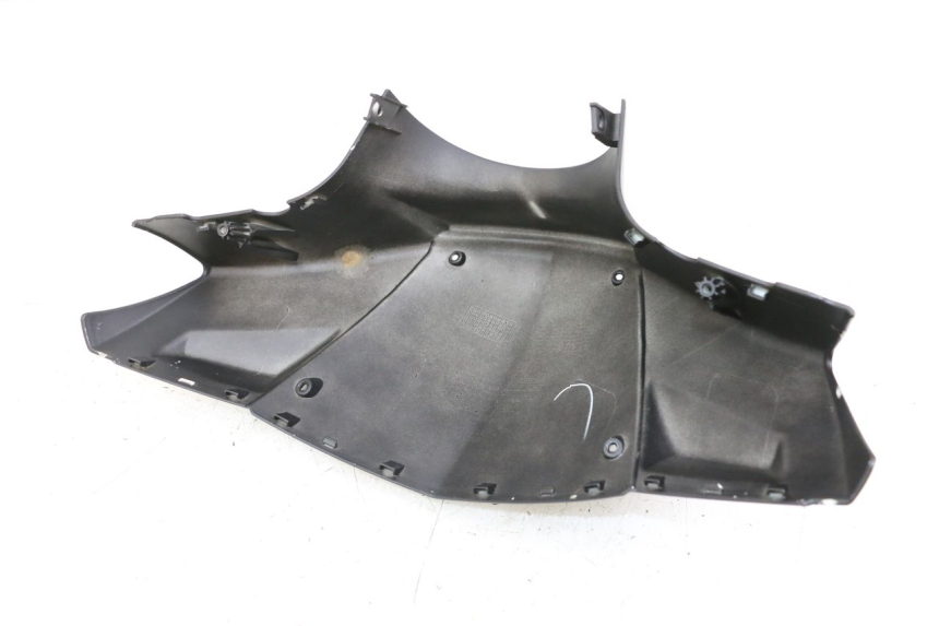 photo de VORDERER LENKERABDECKUNG PEUGEOT KISBEE 4T 50 (2018 - 2022) - Details der Befestigungspunkte