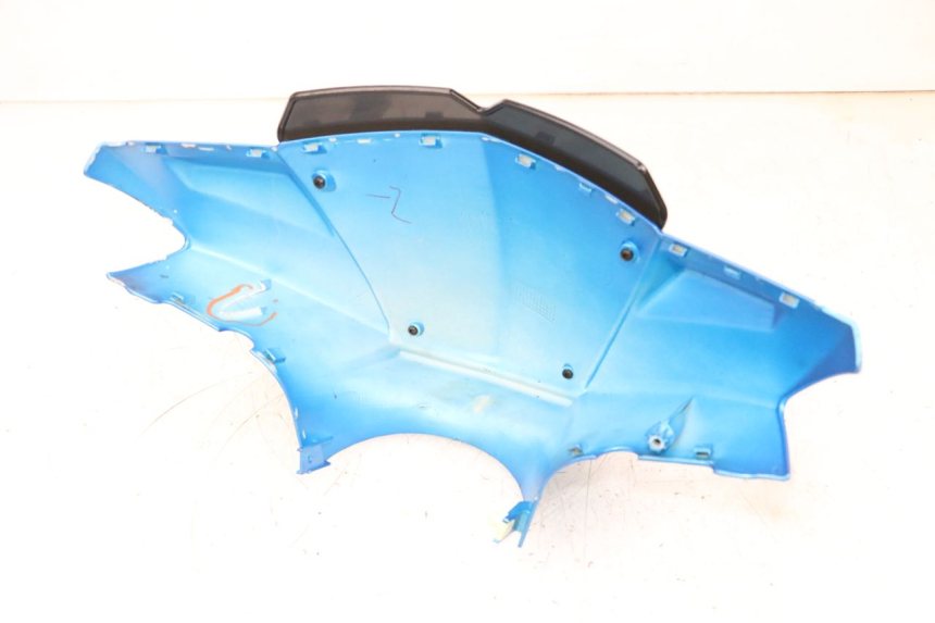 photo de VORDERE LENKERABDECKUNG PEUGEOT KISBEE 4T 50 (2010 - 2017) - Fokus auf die Struktur