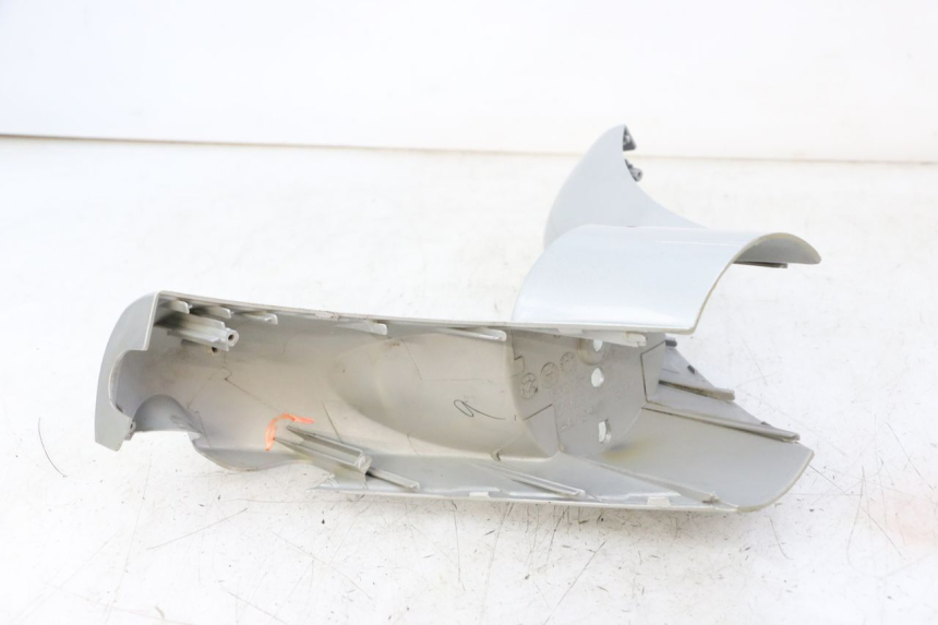 photo de LENKERVERKLEIDUNG VORNE KYMCO GRAND DINK 125 (2008 - 2014) - Zoom auf Gebrauchszustand