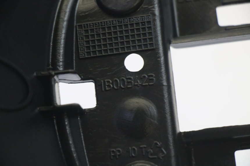 photo de LENKERVERKLEIDUNG VORNE PIAGGIO MP3 HPE 350 (2018 - 2020) - Technische Nahaufnahme