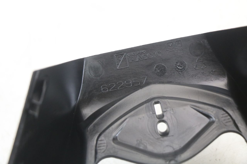 photo de VORDERER LENKERABDECKUNG PIAGGIO MP3 LT 400 (2007 - 2012) - Gesamtansicht des Produkts