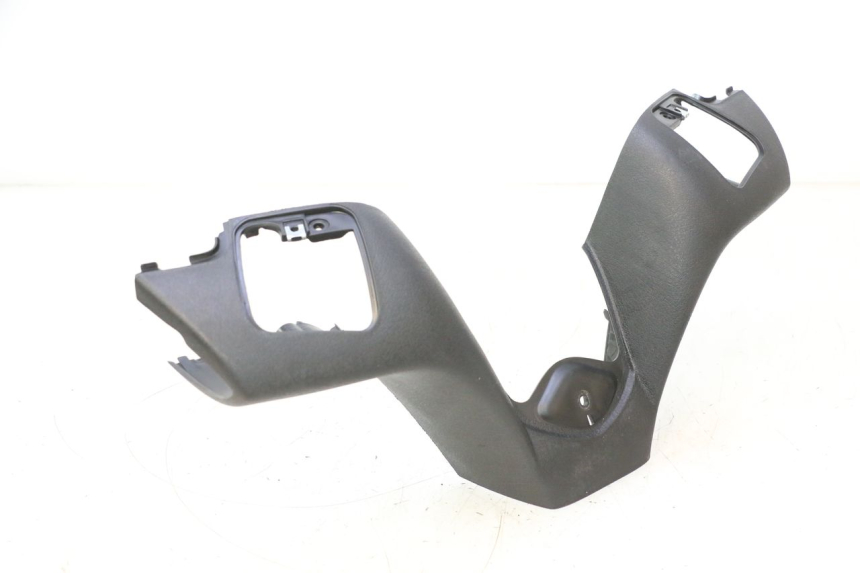 photo de VORDERER LENKERABDECKUNG PIAGGIO MP3 LT 300 (2010 - 2016) - Technische Nahaufnahme