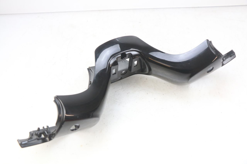 photo de VORDERER LENKERABDECKUNG PIAGGIO MP3 500 (2014 - 2017) - Alternative Perspektive