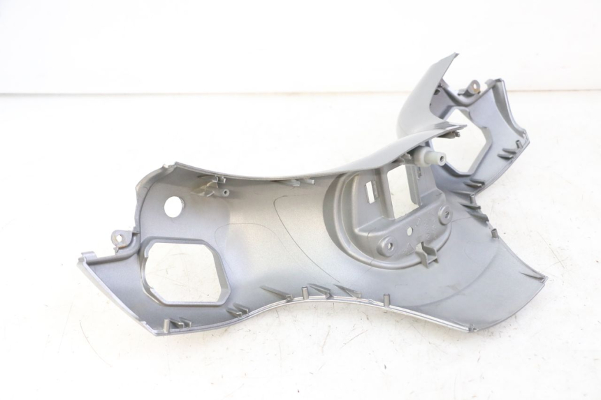 photo de VORDERER LENKERABDECKUNG PIAGGIO MP3 500 (2014 - 2017) - Zoom auf Gebrauchszustand