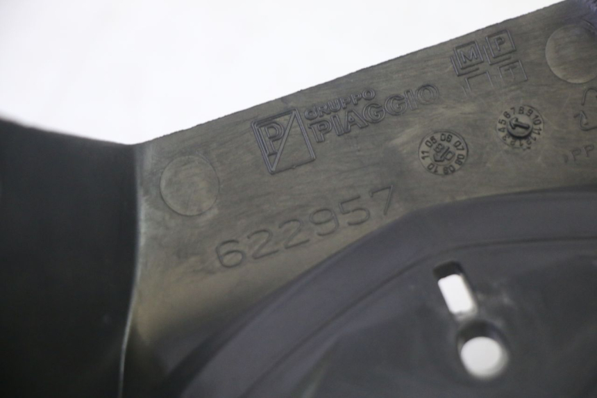 photo de LENKERVERKLEIDUNG VORNE PIAGGIO MP3 RL 250 (2006 - 2010) - Gesamtansicht des Produkts