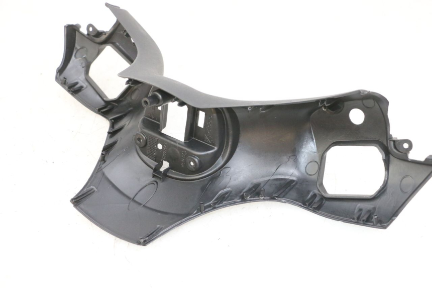 photo de LENKERVERKLEIDUNG VORNE PIAGGIO MP3 500 (2016 - 2018) - Oberflächenzustand und Material