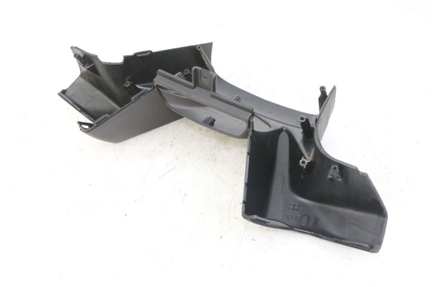 photo de LENKERVERKLEIDUNG VORNE GILERA NEXUS 125 (2009 - 2013) - Technische Nahaufnahme