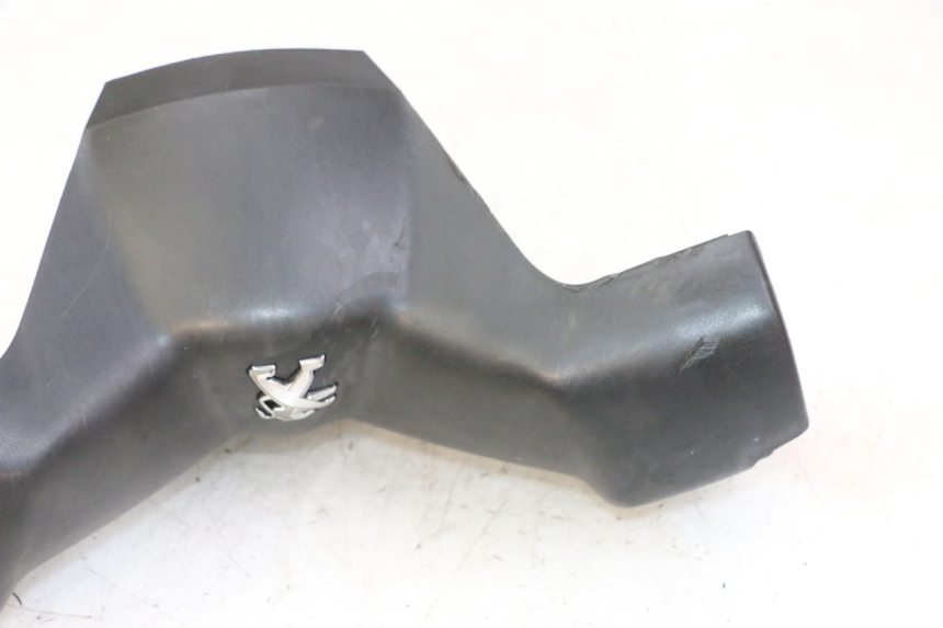 photo de LENKERVERKLEIDUNG VORNE PEUGEOT CITYSTAR 2T 50 (2018 - 2021) - Detailansicht des Bauteils