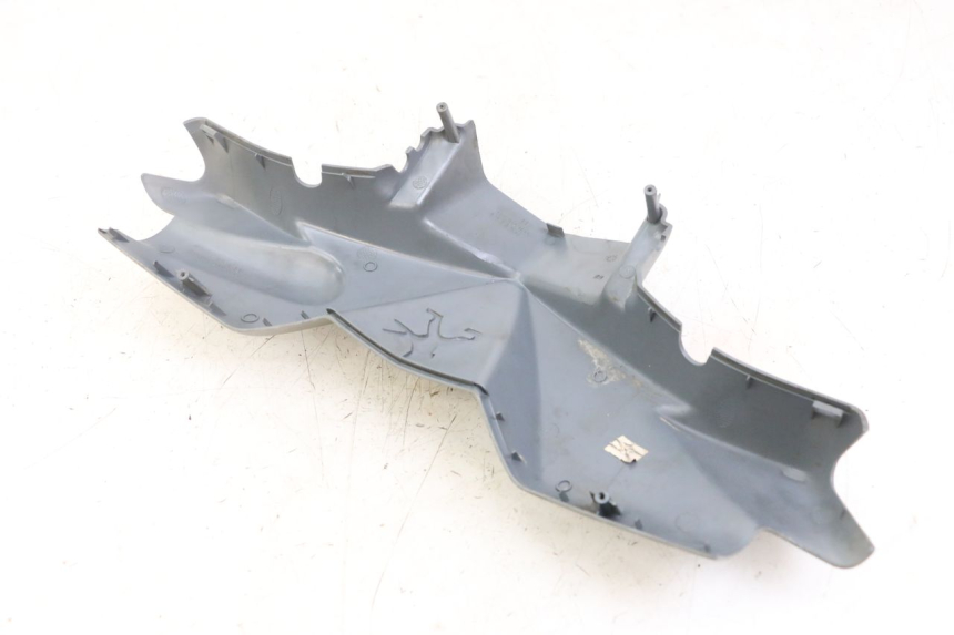 photo de LENKERVERKLEIDUNG VORNE PEUGEOT LUDIX ONE 50 (2005 - 2008) - Details der Befestigungspunkte