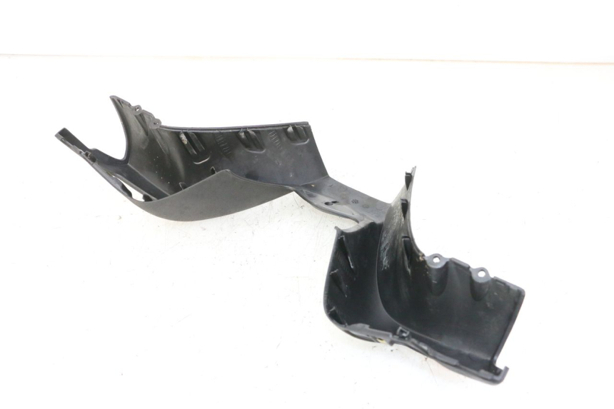 photo de VORDERER LENKERABDECKUNG PIAGGIO MP3 125 (2006 - 2014) - Detailansicht des Bauteils