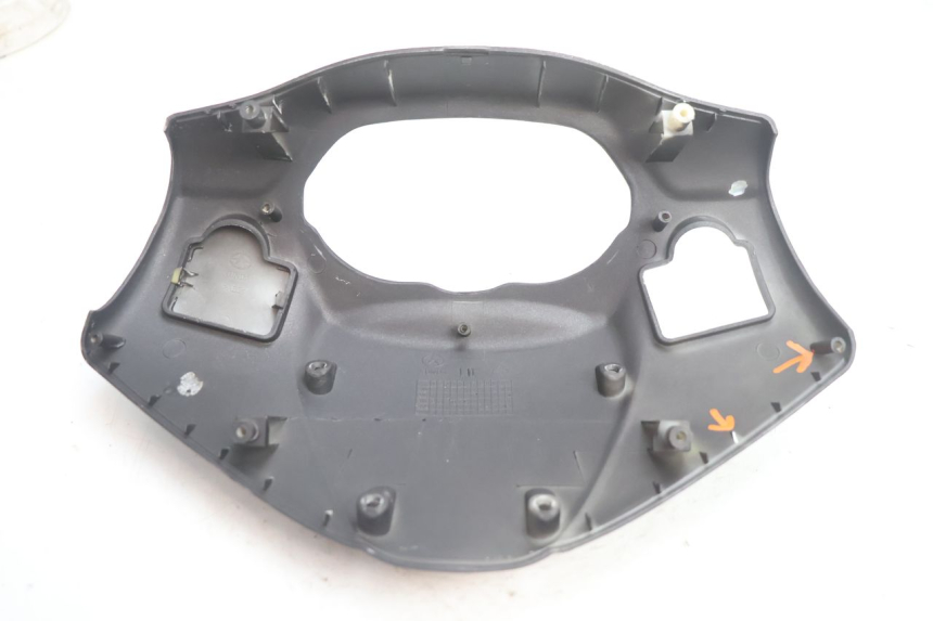photo de VORDERER LENKERABDECKUNG KEEWAY RY6 2T 50 (2011 - 2019) - Technische Nahaufnahme