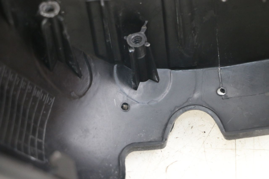 photo de LENKERVERKLEIDUNG VORNE DAELIM S3 125 (2010 - 2017) - Detailansicht des Bauteils