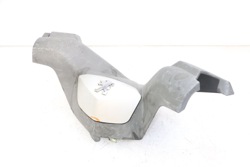 photo de LENKERVERKLEIDUNG VORNE PEUGEOT SATELIS 125 (2013 - 2018) - Kennzeichnungen und Originalreferenzen