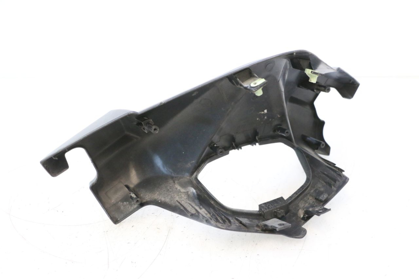 photo de LENKERVERKLEIDUNG VORNE PEUGEOT SATELIS 125 (2006 - 2009) - Zoom auf Gebrauchszustand