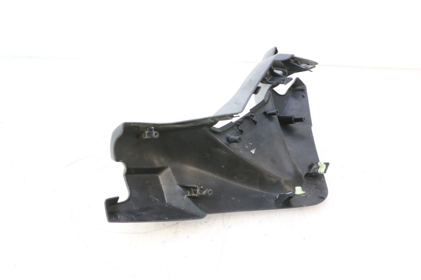 photo de LENKERVERKLEIDUNG VORNE PEUGEOT SATELIS 125 (2006 - 2009) - Technische Nahaufnahme