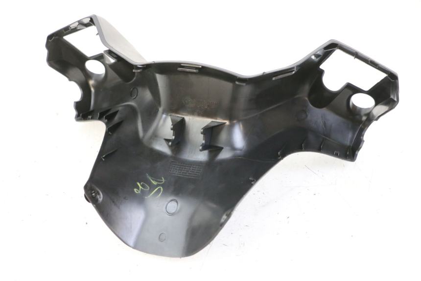 photo de LENKERVERKLEIDUNG VORNE SUZUKI BURGMAN 125 (2018 - 2021) - Zoom auf Gebrauchszustand