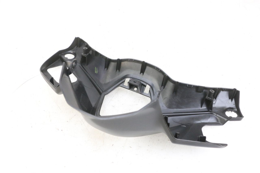 photo de LENKERVERKLEIDUNG VORNE YAMAHA TRICITY 300 (2020 - 2024) - Detailansicht des Bauteils