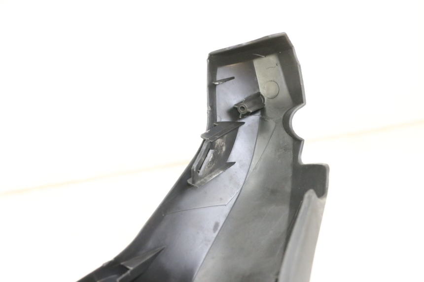 photo de VORDERE LENKERABDECKUNG SUZUKI UH BURGMAN 125 (2002 - 2006) - Zoom auf Gebrauchszustand