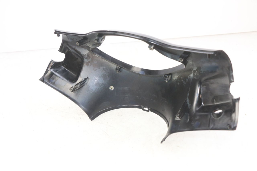 photo de VORDERER LENKERABDECKUNG PIAGGIO VESPA PRIMAVERA 2T 50 (2013 - 2018) - Detailansicht des Bauteils