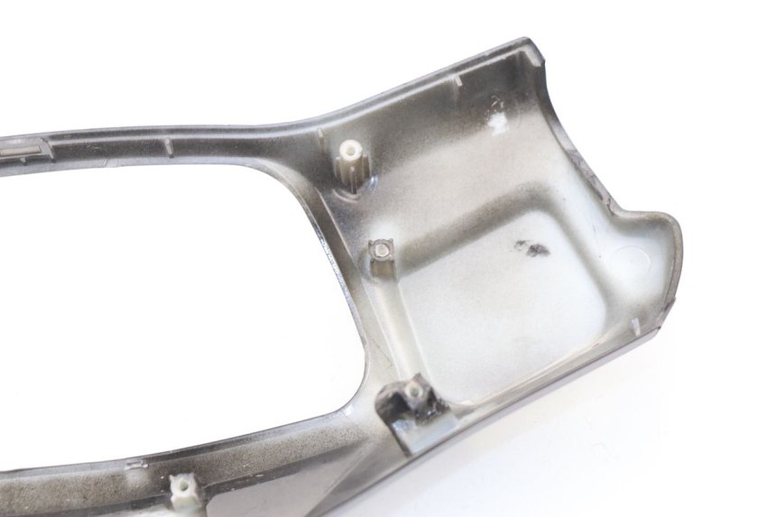 photo de LENKERVERKLEIDUNG VORNE JM MOTORS VIPER 4T 50 (2015 - 2022) - Details der Befestigungspunkte