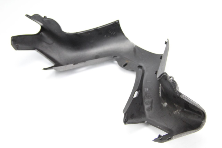 photo de VORDERE LENKERABDECKUNG PIAGGIO X9 125 (2000 - 2003) - Details der Befestigungspunkte