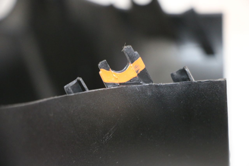 photo de VORDERE LENKERABDECKUNG PIAGGIO ZIP 2T 50 (2009 - 2019) - Detailansicht des Bauteils