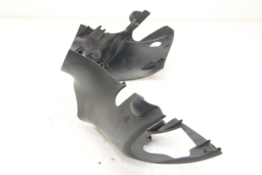 photo de VORDERER LENKERABDECKUNG PIAGGIO ZIP 4T 50 (2018 - 2020) - Technische Nahaufnahme