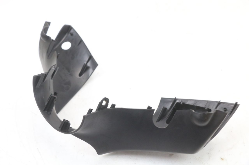 photo de VORDERER LENKERABDECKUNG PIAGGIO ZIP 4T 50 (2018 - 2020) - Technische Nahaufnahme