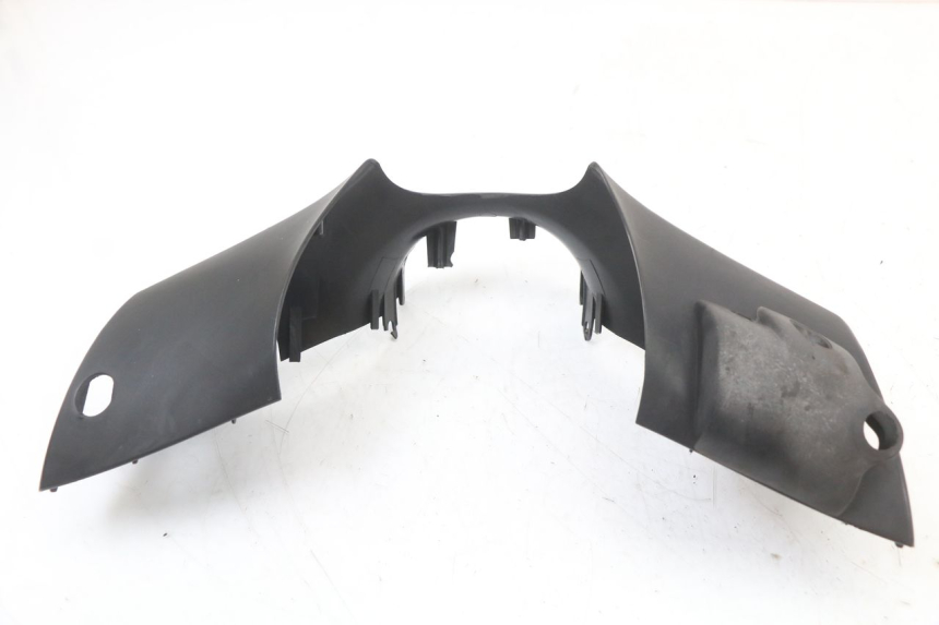 photo de VORDERER LENKERABDECKUNG PIAGGIO ZIP 4T 50 (2018 - 2020) - Details der Befestigungspunkte