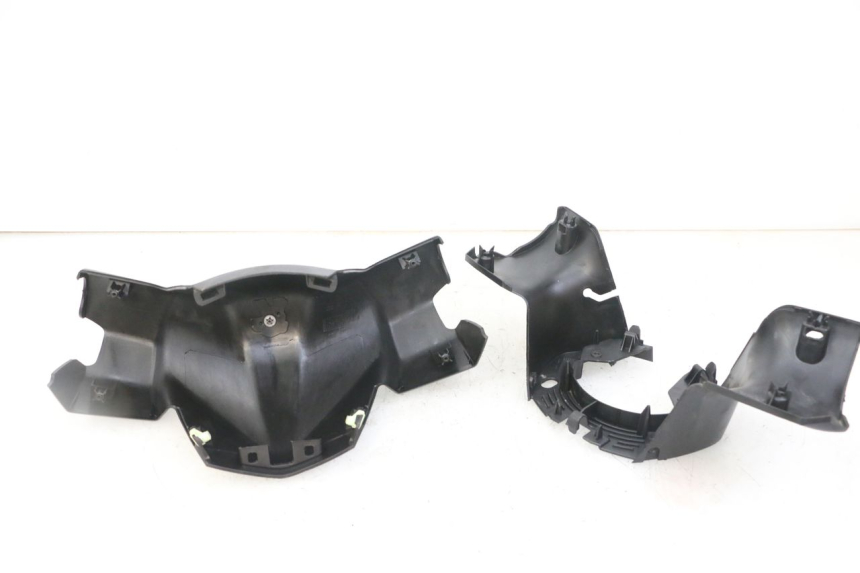 photo de LENKERVERKLEIDUNG PEUGEOT CITYSTAR 50 (2013 - 2017) - Charakteristische Merkmale