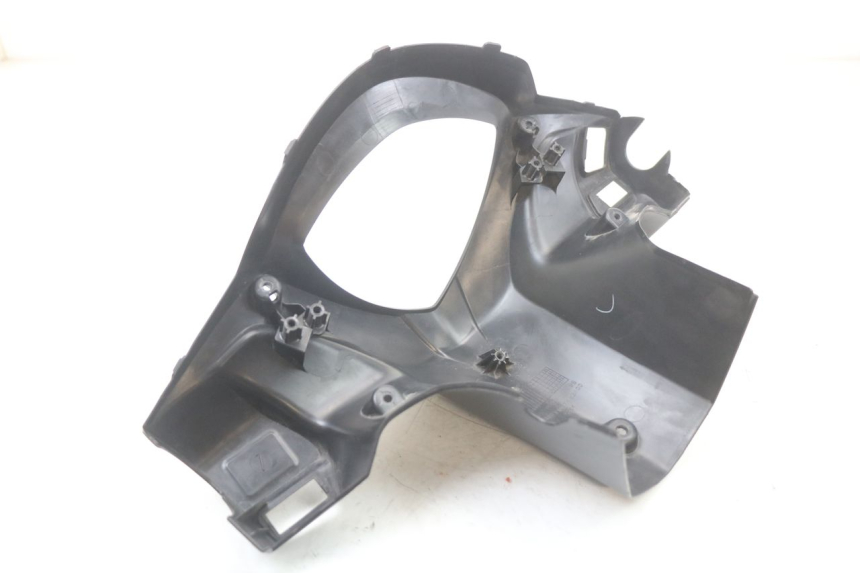 photo de LENKER VERKLEIDUNG ZÜNDSCHLOSS SUZUKI ADDRESS 110 (2015 - 2020) - Details der Befestigungspunkte