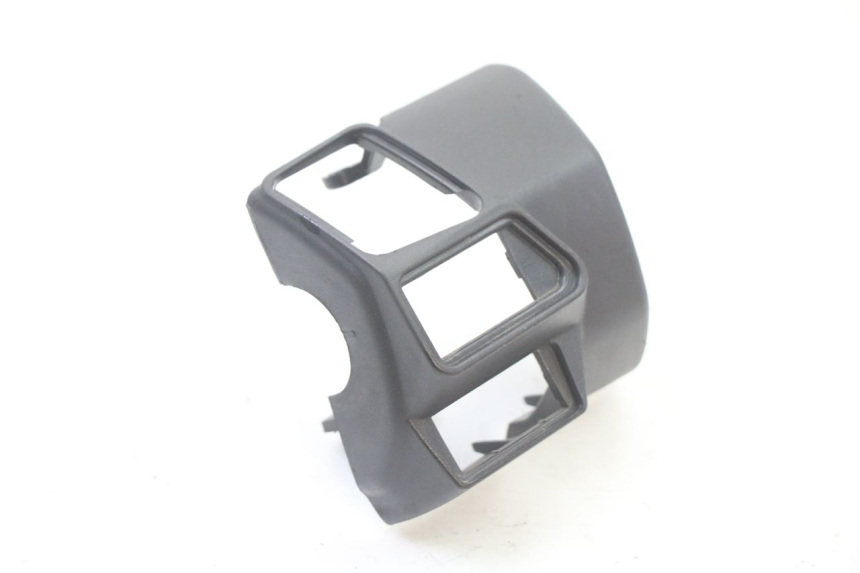 photo de LENKER VERKLEIDUNG ZÜNDSCHLOSS APRILIA ATLANTIC 125 (2003 - 2009) - Detailansicht des Bauteils