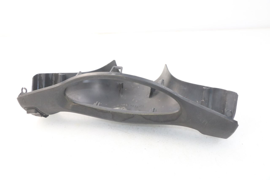photo de LENKERABDECKUNG BEDIENELEMENTE PIAGGIO FLY 2T 50 (2004 - 2017) - Details der Befestigungspunkte
