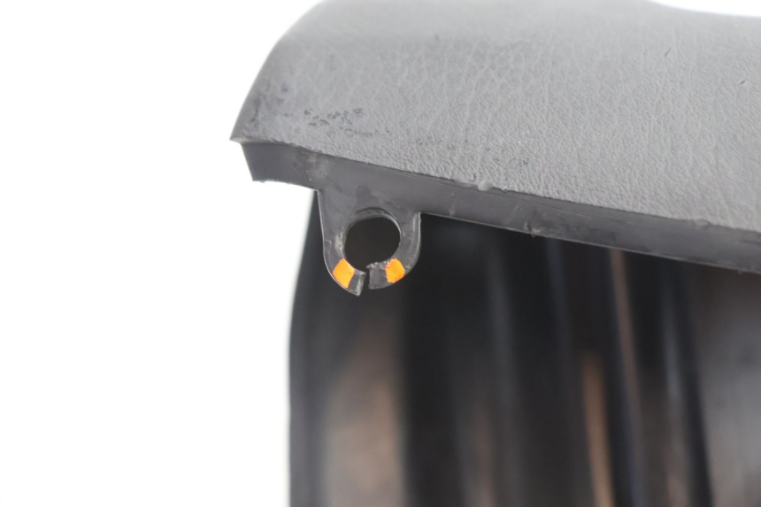 photo de LENKERABDECKUNG BEDIENELEMENTE PIAGGIO FLY 2T 50 (2004 - 2017) - Details der Befestigungspunkte