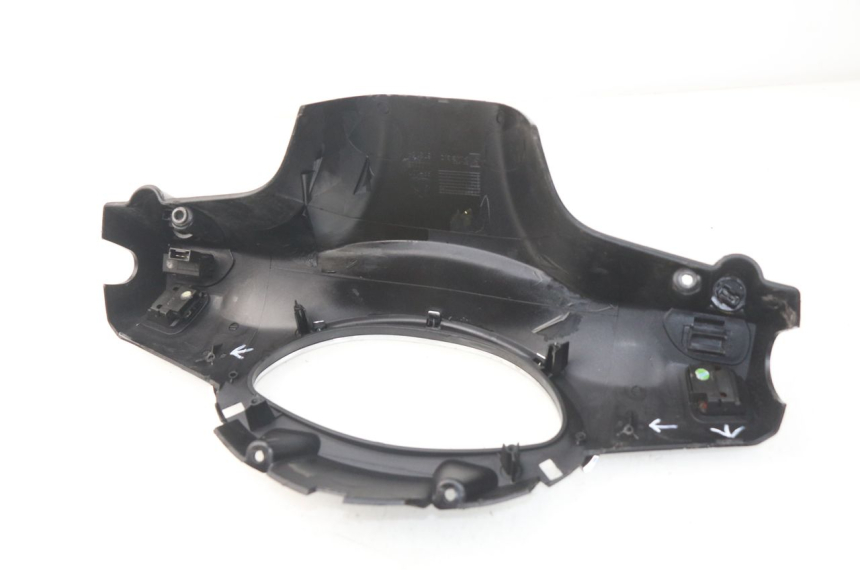 photo de LENKER VERKLEIDUNG ZÜNDSCHLOSS PIAGGIO FLY IE 125 (2012 - 2017) - Zoom auf Gebrauchszustand