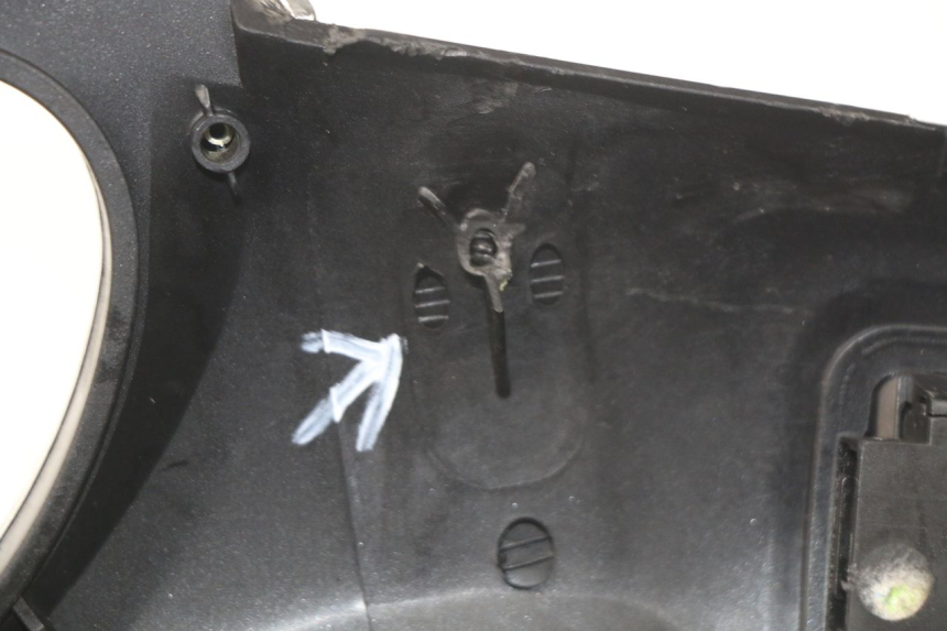 photo de LENKER VERKLEIDUNG ZÜNDSCHLOSS PIAGGIO FLY IE 125 (2012 - 2017) - Kennzeichnungen und Originalreferenzen