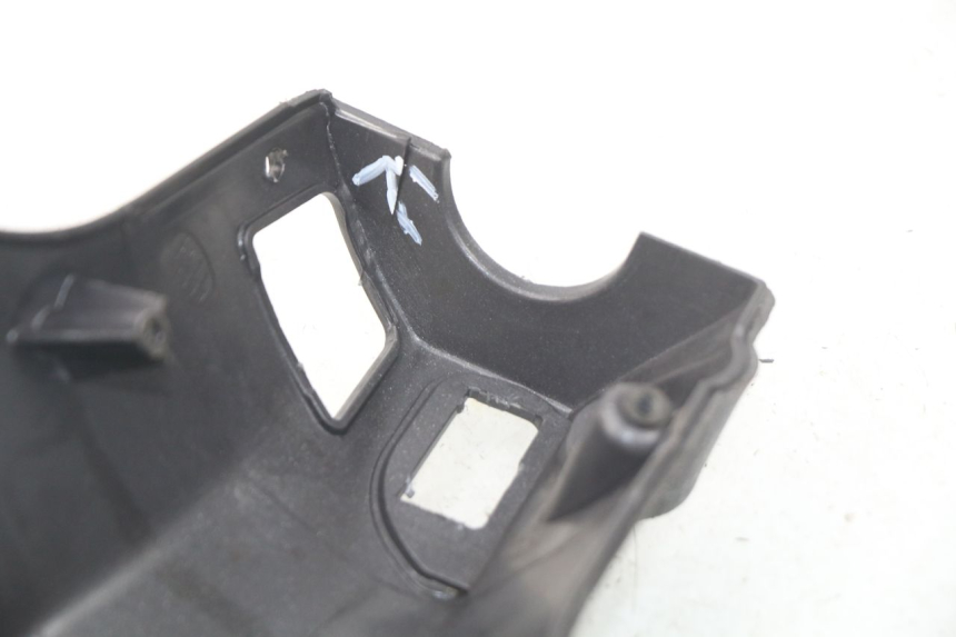 photo de LENKER VERKLEIDUNG ZÜNDSCHLOSS PIAGGIO LIBERTY 4T 50 (2009 - 2015) - Alternative Perspektive