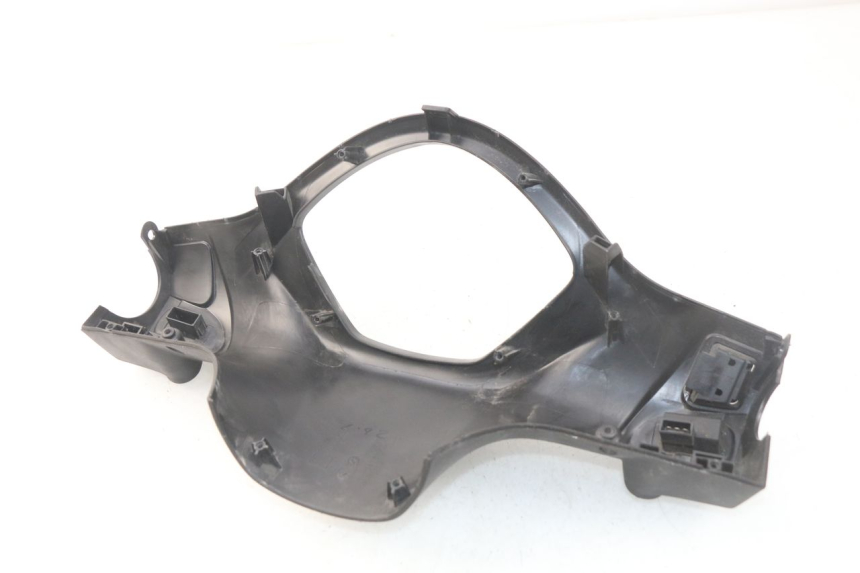 photo de LENKER VERKLEIDUNG ZÜNDSCHLOSS PIAGGIO LIBERTY IGET 4T 50 (2015 - 2020) - Zoom auf Gebrauchszustand