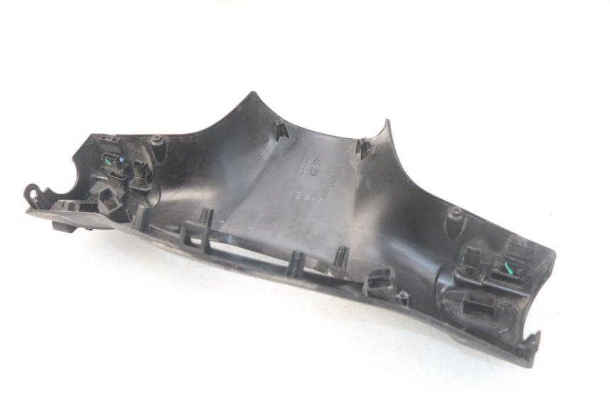 photo de LENKER VERKLEIDUNG ZÜNDSCHLOSS PIAGGIO LIBERTY IGET 4T 50 (2015 - 2020) - Alternative Perspektive