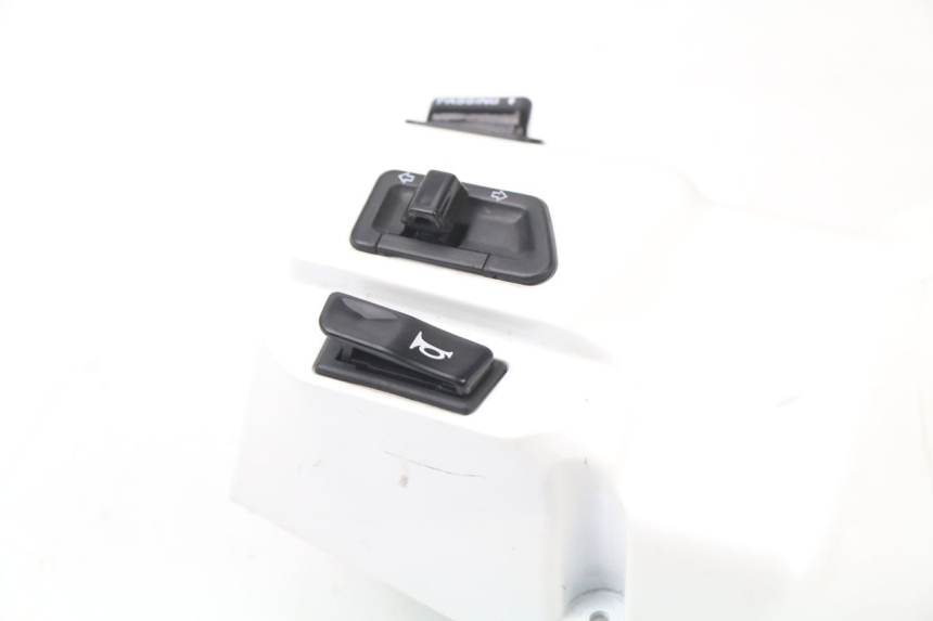 photo de LENKER VERKLEIDUNG ZÜNDSCHLOSS KYMCO LIKE 2T 50 (2009 - 2018) - Gesamtansicht des Produkts