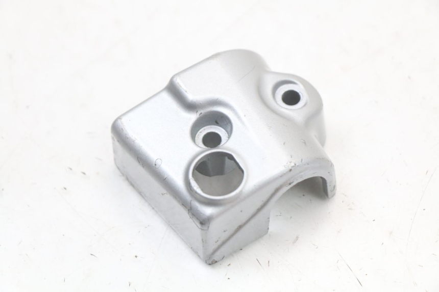 photo de LENKER VERKLEIDUNG ZÜNDSCHLOSS MOTO GUZZI NORGE 8V GT 1200 (2011 - 2016) - Detailansicht des Bauteils