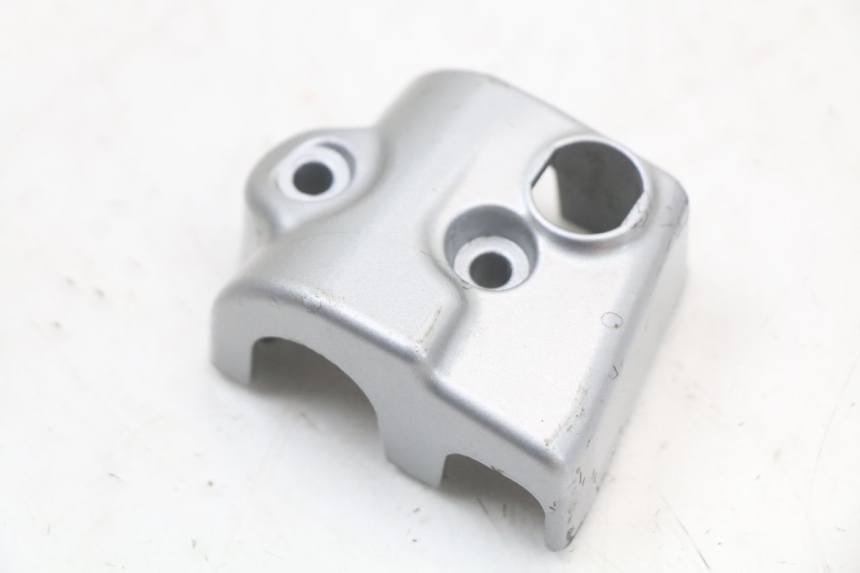 photo de LENKER VERKLEIDUNG ZÜNDSCHLOSS MOTO GUZZI NORGE 8V GT 1200 (2011 - 2016) - Zoom auf Gebrauchszustand